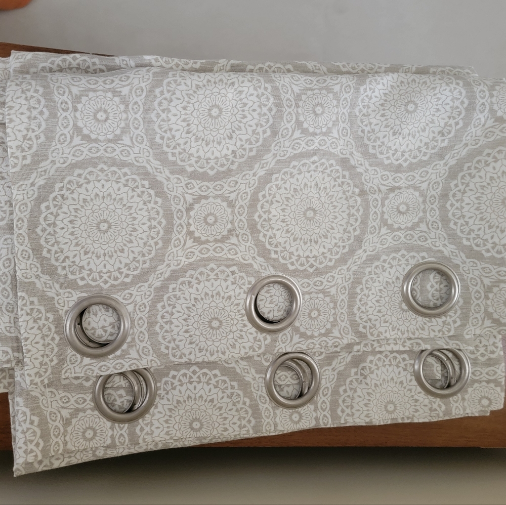 Pair of elegant Patterned Curtains with Silver Grommets